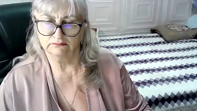 Snapshot of LolkaAlyss chatting on November 26, 2025, 2:01 am LolkaAlyss online show from November 26, 2025, 2:01 am