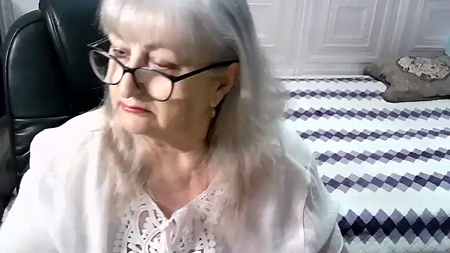 Snapshot of LolkaAlyss chatting on December 1, 2025, 8:47 pm LolkaAlyss online show from December 1, 2025, 8:47 pm