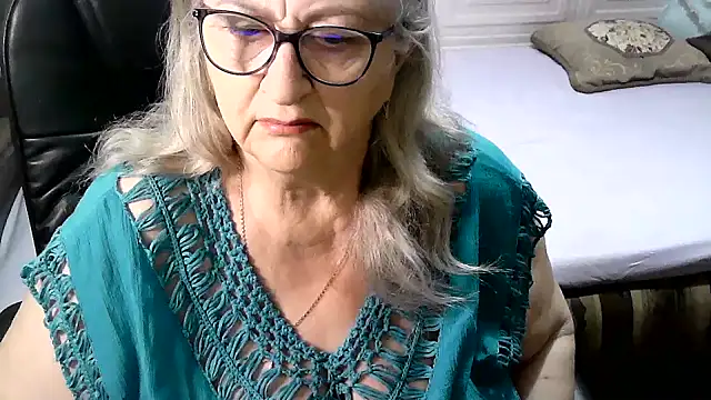 Snapshot of LolkaAlyss chatting on December 15, 2025, 7:29 pm LolkaAlyss online show from December 15, 2025, 7:29 pm