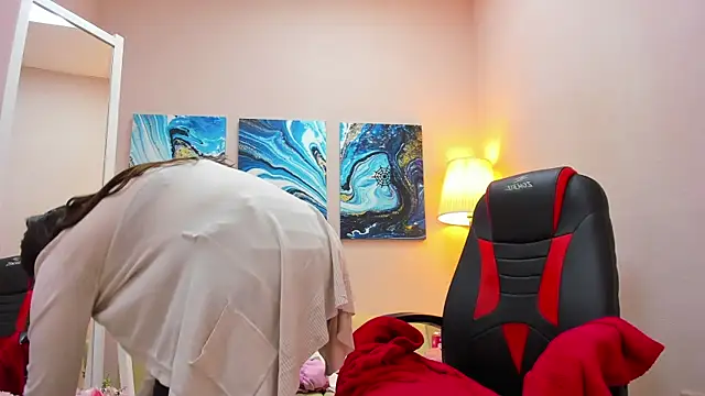 Snapshot of BattyMoll chatting on December 11, 2024, 6:52 pm BattyMoll online show from December 11, 2024, 6:52 pm