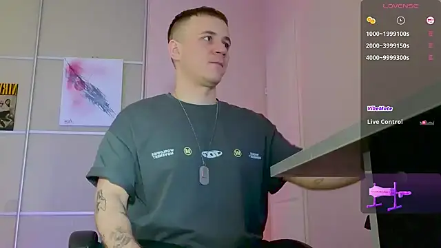 Snapshot of Ethan_and_mike chatting on November 6, 2025, 11:00 am Ethan and mike online show from November 6, 2025, 11:00 am