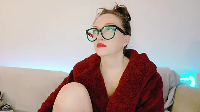 FemDom RubyKnightXXO online show from March 19, 2025, 12:04 am