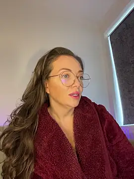 FemDom RubyKnightXXO online show from October 9, 2025, 12:14 pm