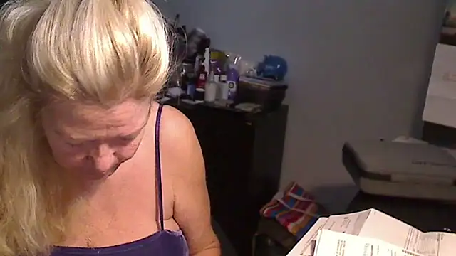 Snapshot of XTRAHORNYONE chatting on January 31, 2025, 3:00 pm XTRAHORNYONE online show from January 31, 2025, 3:00 pm