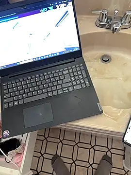 Snapshot of Exclusivenutxxx chatting on November 10, 2025, 10:31 pm Exclusivenutxxx online show from November 10, 2025, 10:31 pm