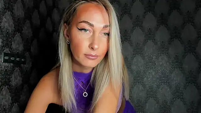 Snapshot of StarryHanna chatting on November 29, 2025, 6:44 pm StarryHanna online show from November 29, 2025, 6:44 pm