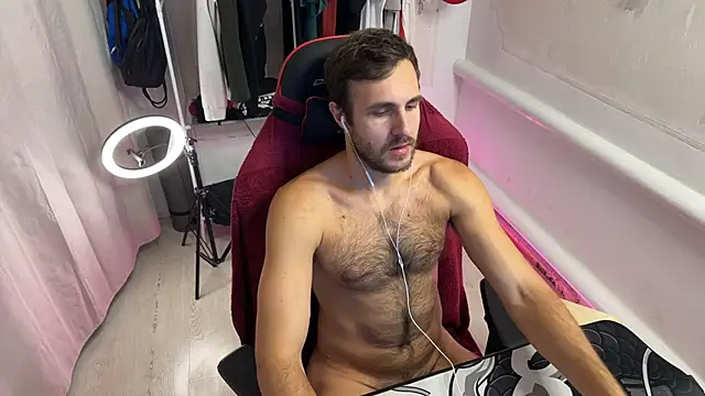 Raamoss online show from October 13, 2025, 11:10 am