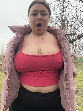 Snapshot of Sara_Slow chatting on December 28, 2024, 1:17 pm Sara Slow online show from December 28, 2024, 1:17 pm