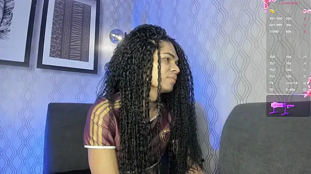 Snapshot of vennus1_ chatting on February 3, 2025, 11:42 am vennus1 online show from February 3, 2025, 11:42 am