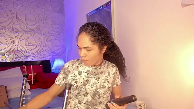 Snapshot of vennus1_ chatting on February 21, 2025, 2:38 pm vennus1 online show from February 21, 2025, 2:38 pm