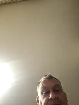 Snapshot of shygay42 chatting on September 22, 2025, 2:57 am shygay42 online show from September 22, 2025, 2:57 am