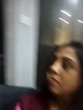 Snapshot of Mahi4luv chatting on February 11, 2025, 9:46 pm Mahi4luv online show from February 11, 2025, 9:46 pm