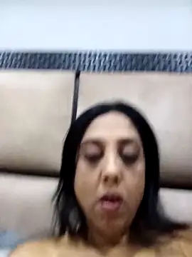 Snapshot of Mahi4luv chatting on March 8, 2025, 7:42 pm Mahi4luv online show from March 8, 2025, 7:42 pm