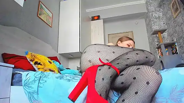 DUSSY PUSSY online show from February 21, 2025, 9:34 am