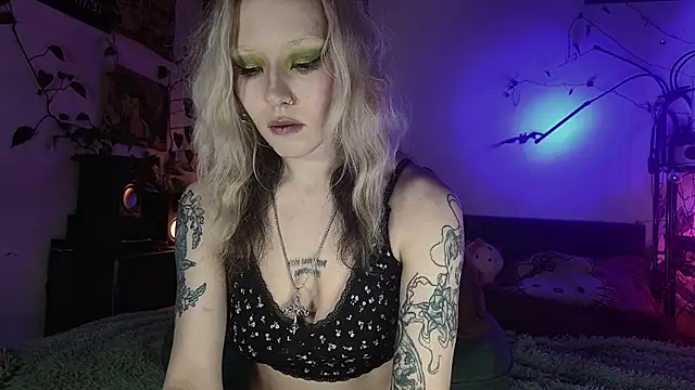 Snapshot of olivecum chatting on November 12, 2025, 1:11 pm olivecum online show from November 12, 2025, 1:11 pm