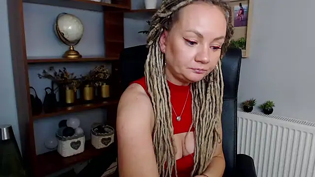 KayaMagic online show from December 4, 2024, 3:54 pm