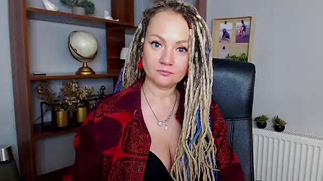 KayaMagic online show from February 11, 2025, 5:50 pm