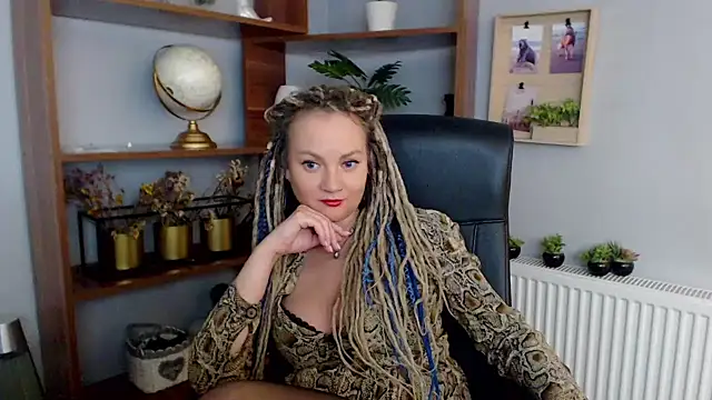 KayaMagic online show from February 18, 2025, 6:04 pm