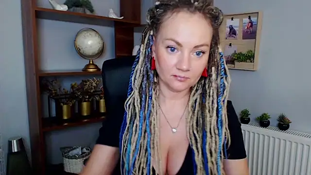 KayaMagic online show from February 27, 2025, 4:53 pm