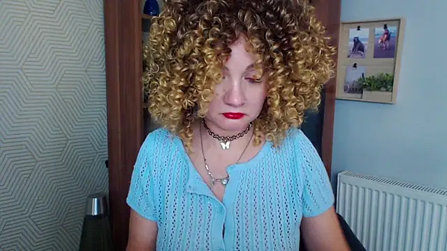 KayaMagic online show from October 20, 2025, 4:51 pm