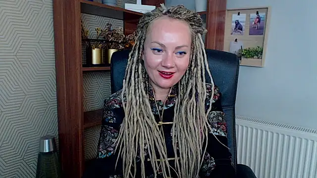 KayaMagic online show from November 27, 2025, 5:37 pm