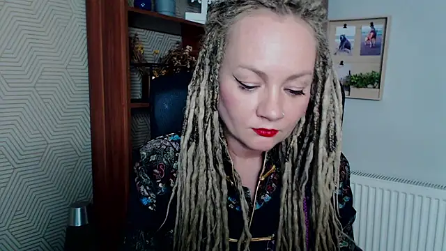 KayaMagic online show from December 15, 2025, 6:01 pm