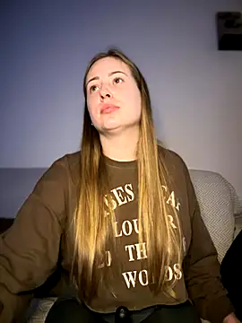 AlisaWhite online show from December 1, 2024, 4:51 pm