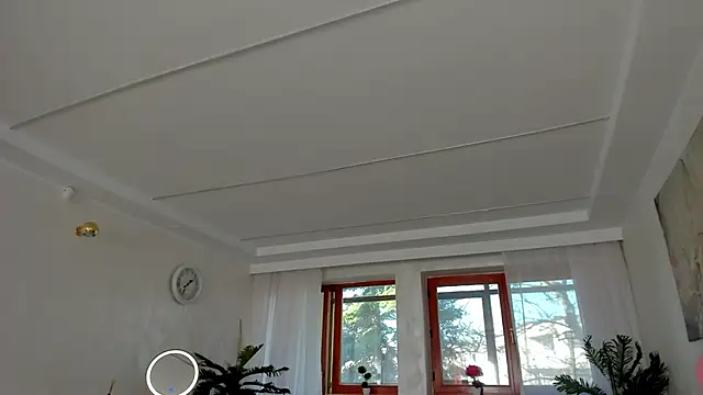 TiffanyHouston  online show from March 7, 2025, 6:57 am