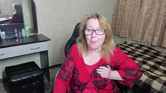 Snapshot of Frau_Marta chatting on March 15, 2025, 5:15 pm Frau Marta online show from March 15, 2025, 5:15 pm