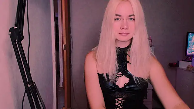 xxxcharismaaa online show from September 30, 2025, 6:02 pm