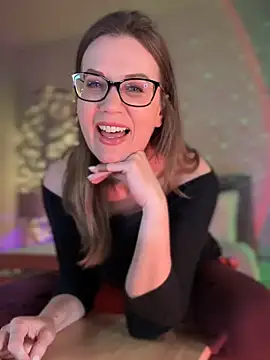 MaiseKnox online show from March 13, 2025, 11:27 pm