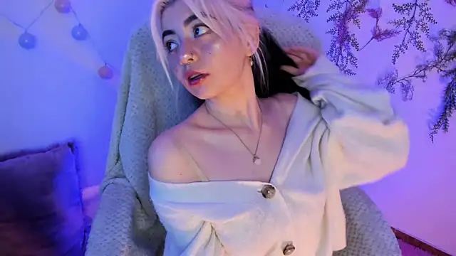 Sammysammy  online show from December 29, 2024, 8:00 am