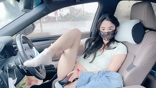 orla2021 online show from October 18, 2025, 2:14 am