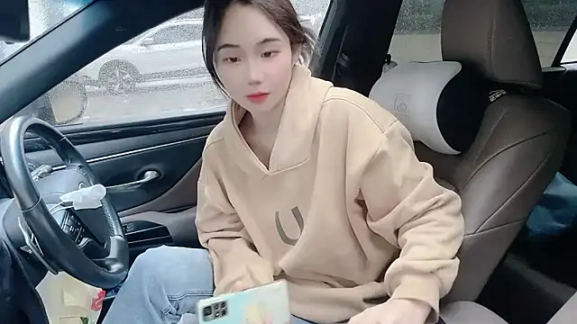 orla2021 online show from November 6, 2025, 12:22 am