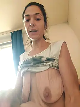 JoLeNe27 online show from September 21, 2025, 4:58 am