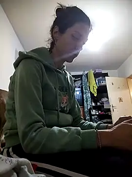 JoLeNe27 online show from October 18, 2025, 5:14 pm