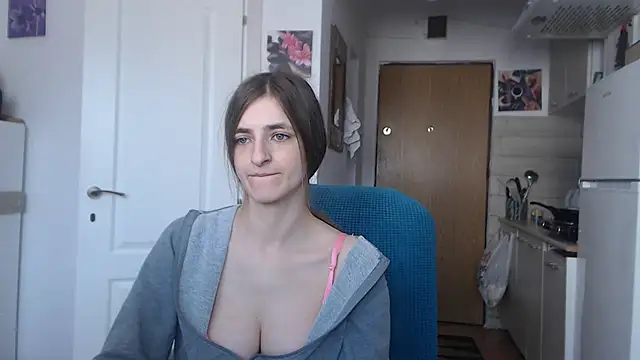 simyhvn online show from February 25, 2025, 8:14 am