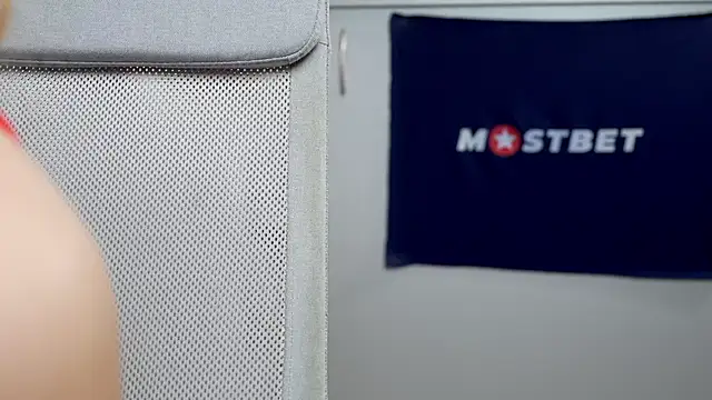 Snapshot of foxeslovefoxes chatting on January 12, 2025, 2:52 pm foxeslovefoxes online show from January 12, 2025, 2:52 pm