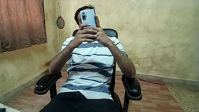 Snapshot of mynastyfuckerr chatting on February 27, 2025, 9:32 am mynastyfuckerr online show from February 27, 2025, 9:32 am