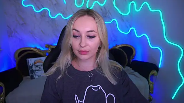 Snapshot of GraceCandy chatting on March 14, 2025, 11:53 pm GraceCandy online show from March 14, 2025, 11:53 pm