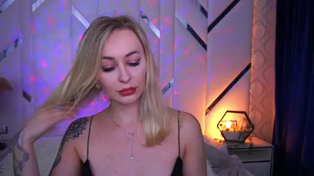Snapshot of GraceCandy chatting on March 17, 2025, 10:38 pm GraceCandy online show from March 17, 2025, 10:38 pm
