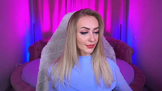 Snapshot of GraceCandy chatting on September 23, 2025, 8:34 pm GraceCandy online show from September 23, 2025, 8:34 pm