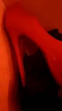 Misspadrona88 online show from December 2, 2025, 2:12 pm