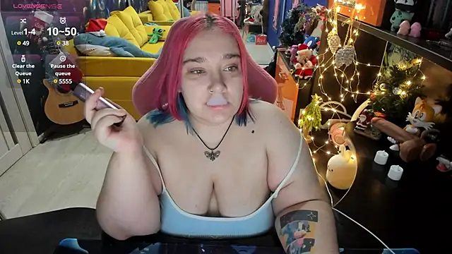 Snapshot of Softie_Sofy chatting on December 31, 2024, 3:31 pm Softie Sofy online show from December 31, 2024, 3:31 pm