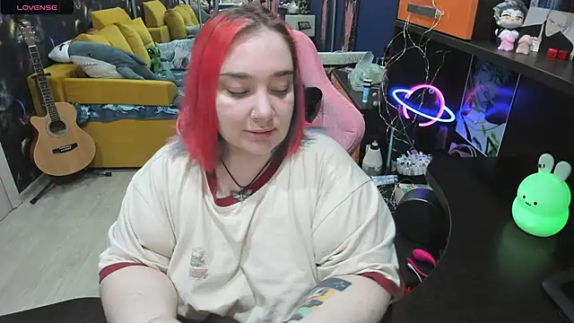 Snapshot of Softie_Sofy chatting on March 11, 2025, 3:37 am Softie Sofy online show from March 11, 2025, 3:37 am