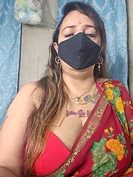 cute-tanvi online show from November 18, 2025, 1:33 am