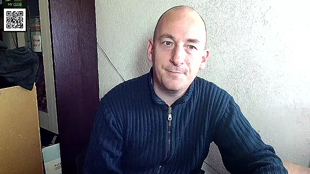 Snapshot of Johan___Barker chatting on December 4, 2024, 2:26 pm Johan Barker online show from December 4, 2024, 2:26 pm