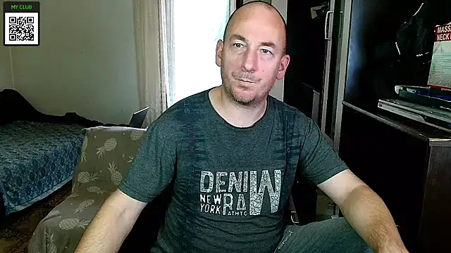 Snapshot of Johan___Barker chatting on December 7, 2024, 12:02 pm Johan Barker online show from December 7, 2024, 12:02 pm