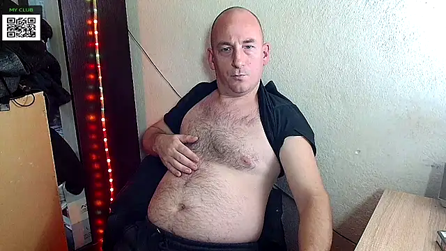 Snapshot of Johan___Barker chatting on December 16, 2024, 2:38 pm Johan Barker online show from December 16, 2024, 2:38 pm