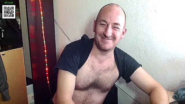 Snapshot of Johan___Barker chatting on December 23, 2024, 4:39 pm Johan Barker online show from December 23, 2024, 4:39 pm